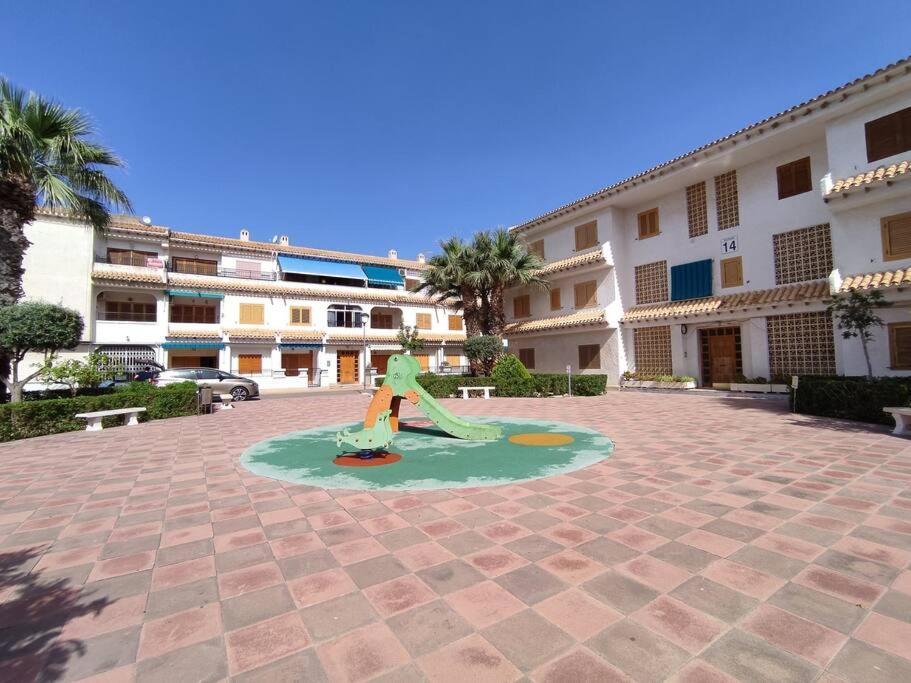 Apartamento Comodo A 300 Metros De La Playa Santa Pola Bagian luar foto
