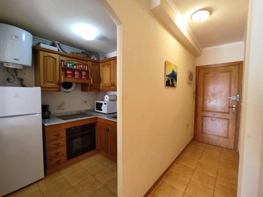 Apartamento Comodo A 300 Metros De La Playa Santa Pola Bagian luar foto