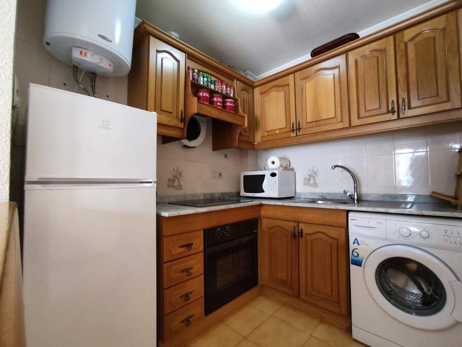 Apartamento Comodo A 300 Metros De La Playa Santa Pola Bagian luar foto
