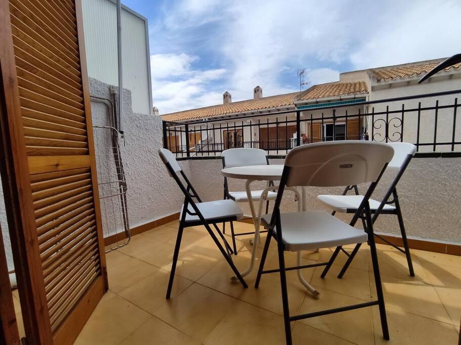 Apartamento Comodo A 300 Metros De La Playa Santa Pola Bagian luar foto