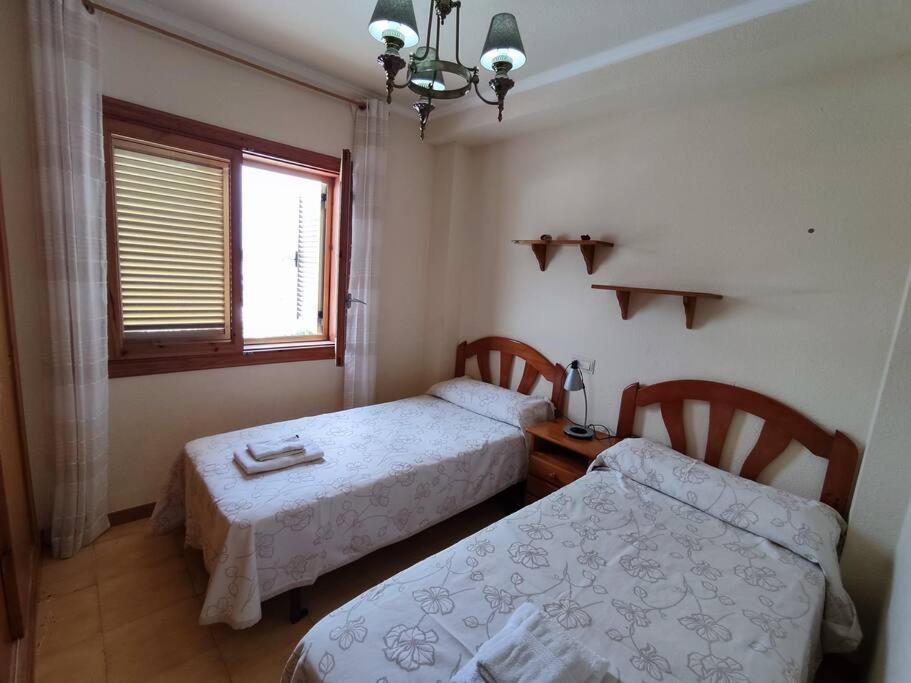 Apartamento Comodo A 300 Metros De La Playa Santa Pola Bagian luar foto