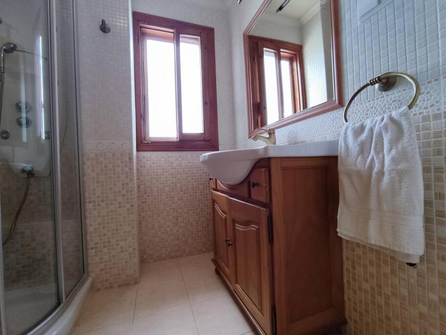 Apartamento Comodo A 300 Metros De La Playa Santa Pola Bagian luar foto