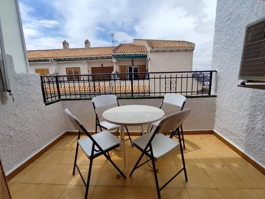Apartamento Comodo A 300 Metros De La Playa Santa Pola Bagian luar foto