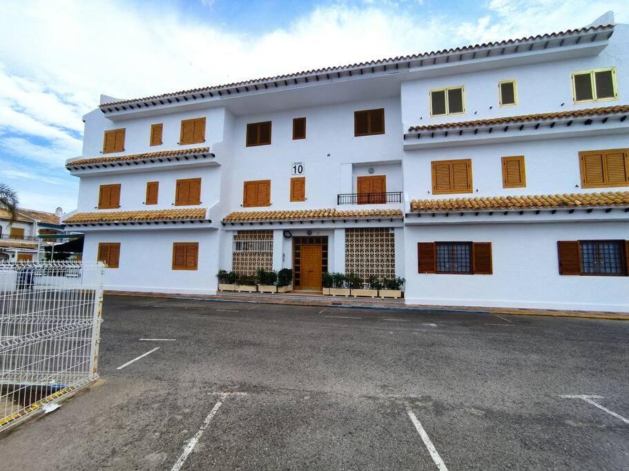 Apartamento Comodo A 300 Metros De La Playa Santa Pola Bagian luar foto