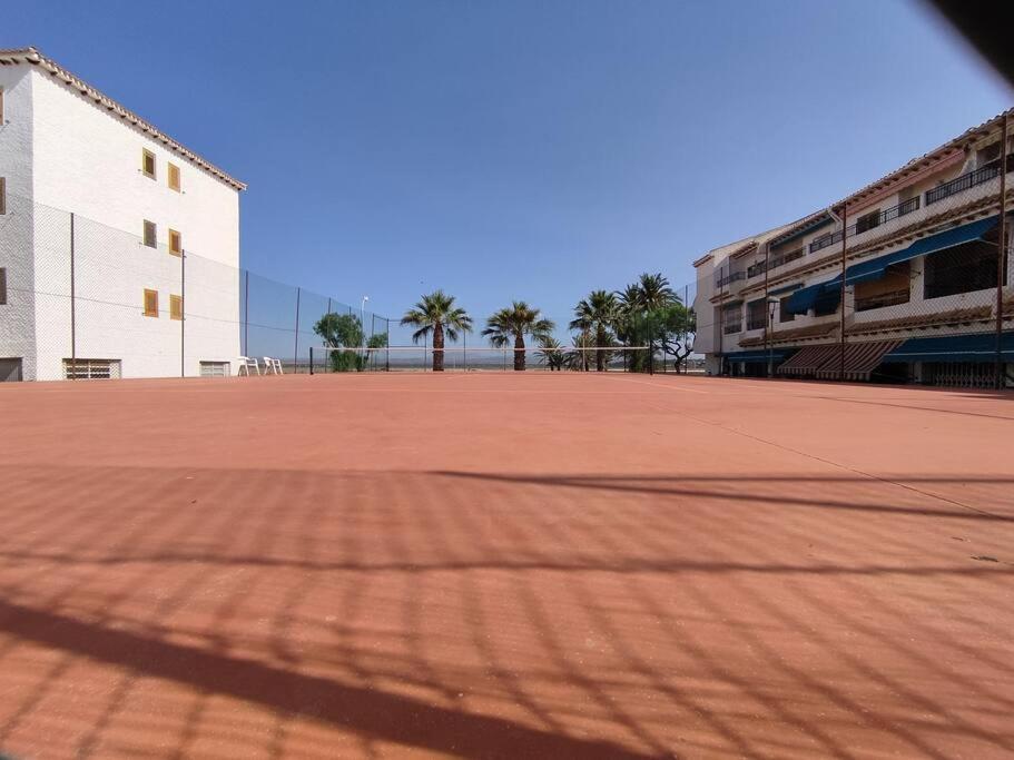 Apartamento Comodo A 300 Metros De La Playa Santa Pola Bagian luar foto
