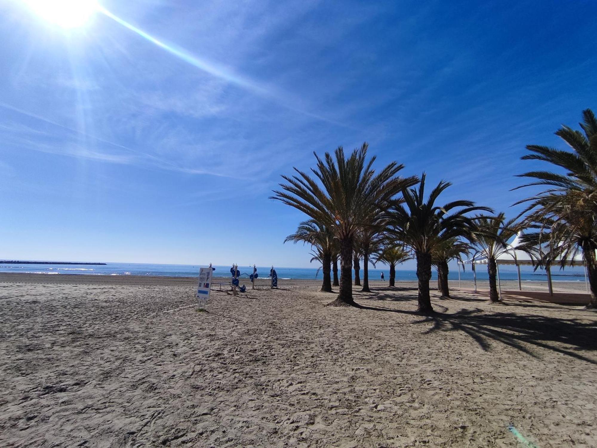 Apartamento Comodo A 300 Metros De La Playa Santa Pola Bagian luar foto